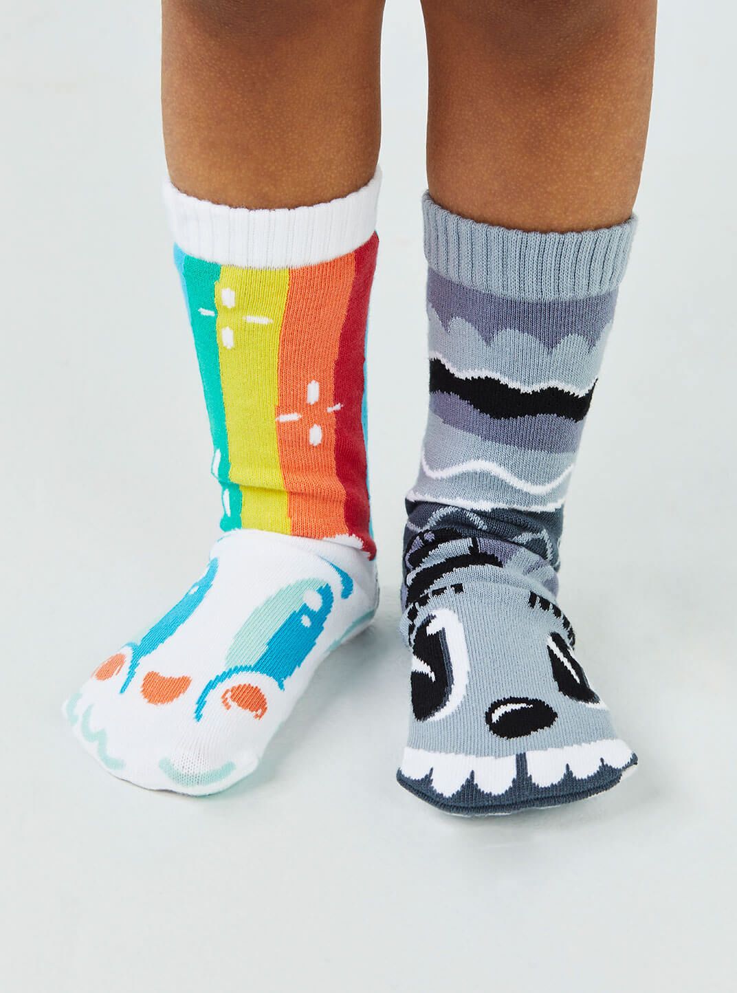 Rainbow & Mr Grey 不對稱襪