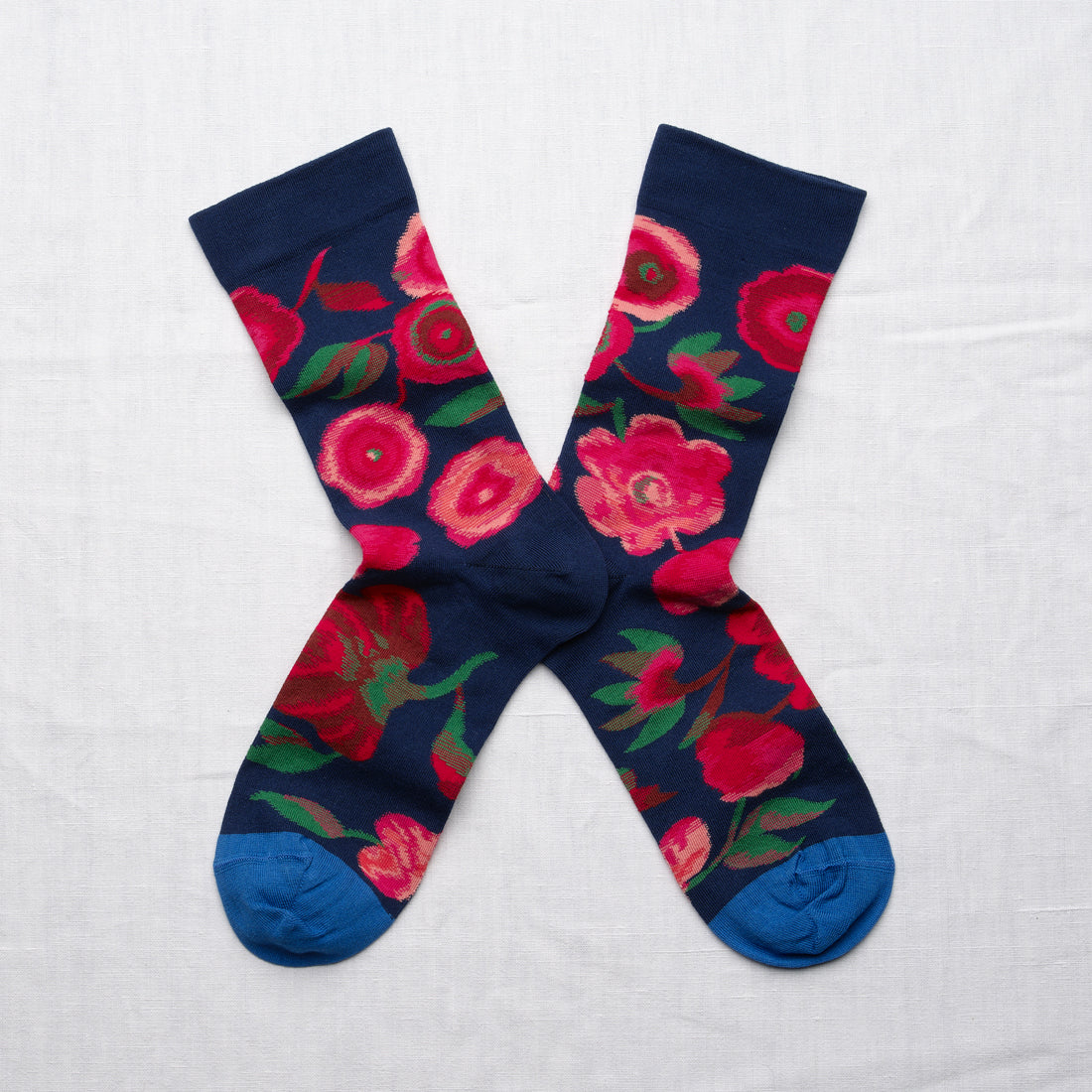 AW26 Conte Indien Fleurs Bleu-Fonce Crew | CO8-01