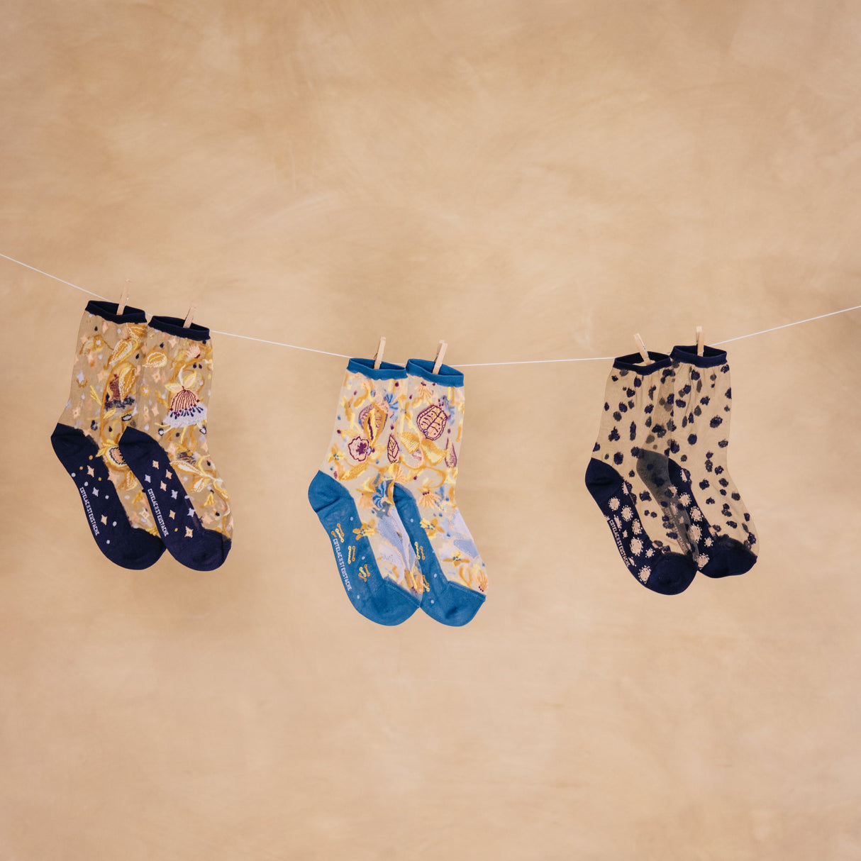 Floralia Bleue Transparent Socks