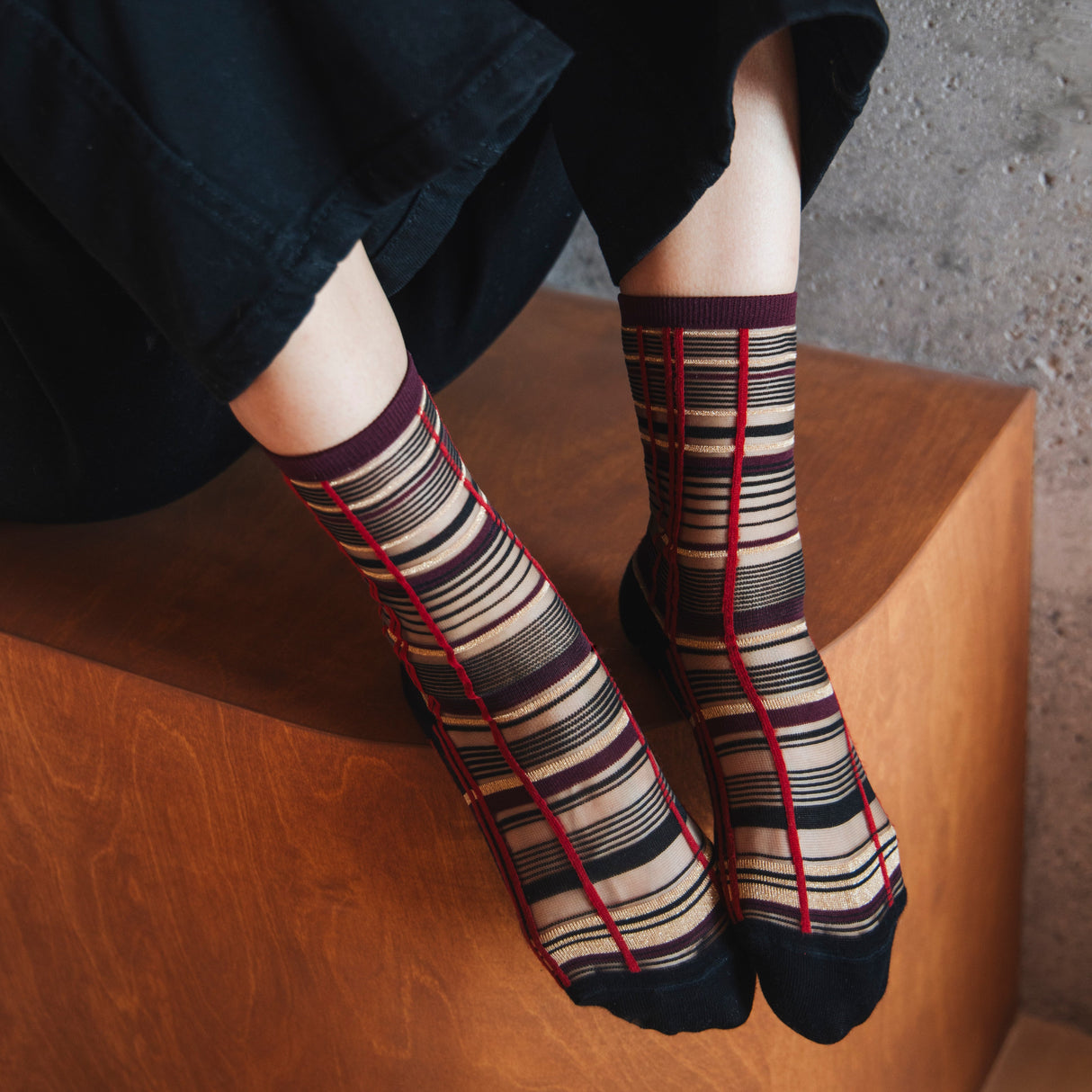 Nevada Roads Bordeaux Transparent Socks