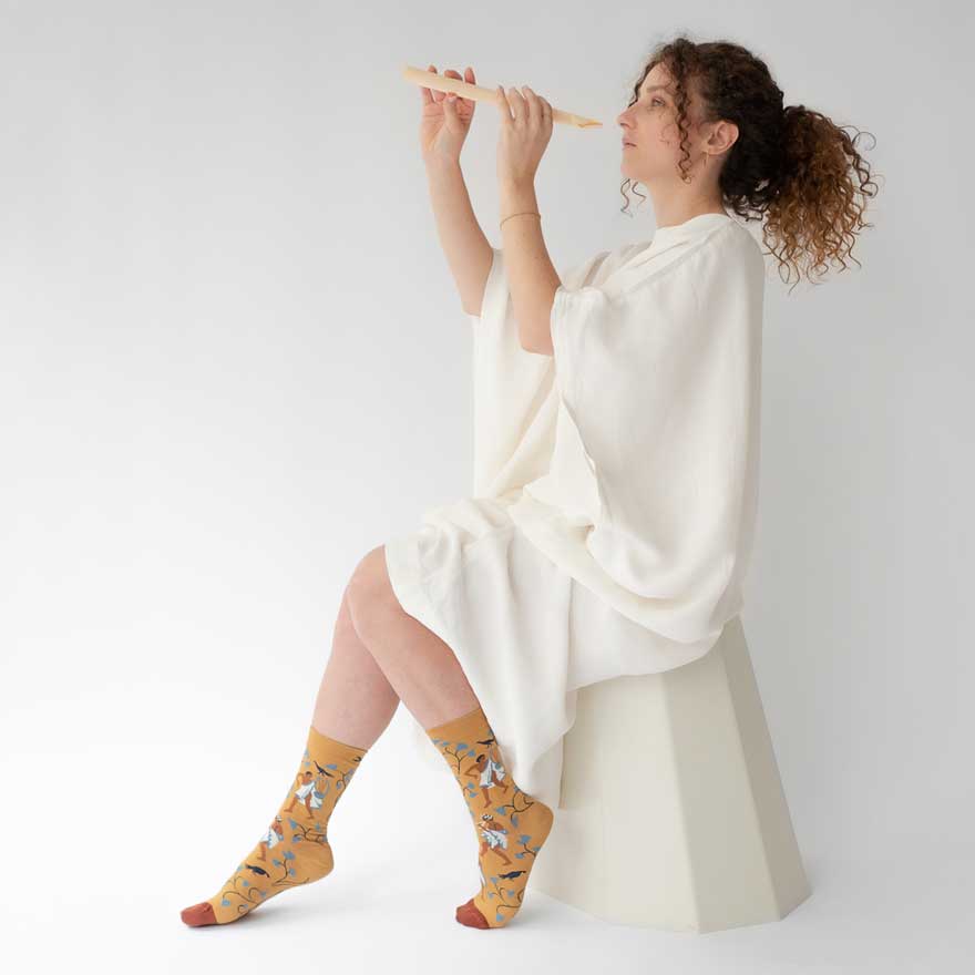 SS24 Minos Ocre Musiciens Adult Crew | MN3-01