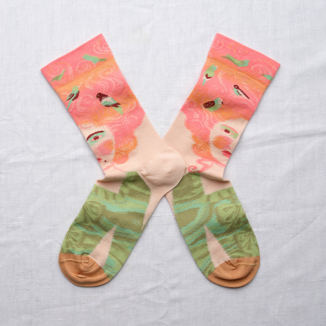 SS26 Petit Trianon Marie-Antoinette Rose Bouton Crew | PT2-01