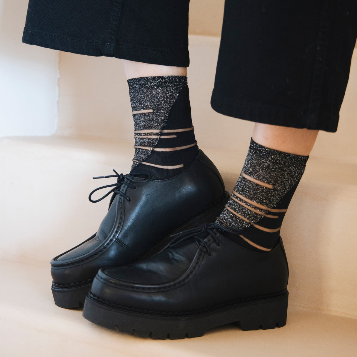 Tate Modern Silver Transparent Socks