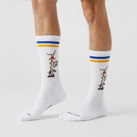 Athletic Road Runner vs Coyote White